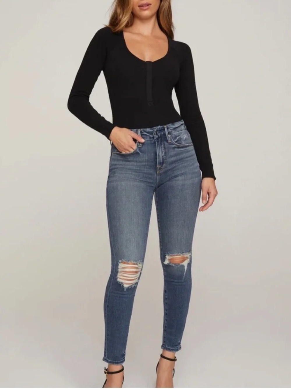 Good American Mid Wash Ripped Ankle Skinny Jeans - Blue